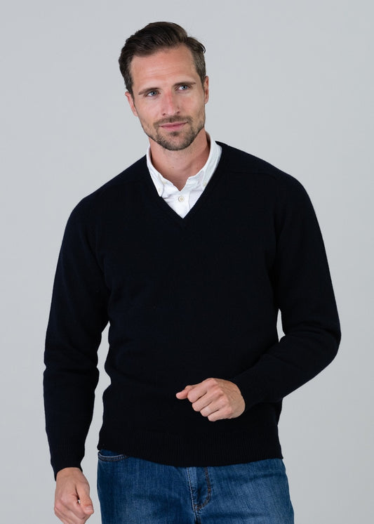 Leven 2 Ply Lambswool V-Neck - Navy - 1