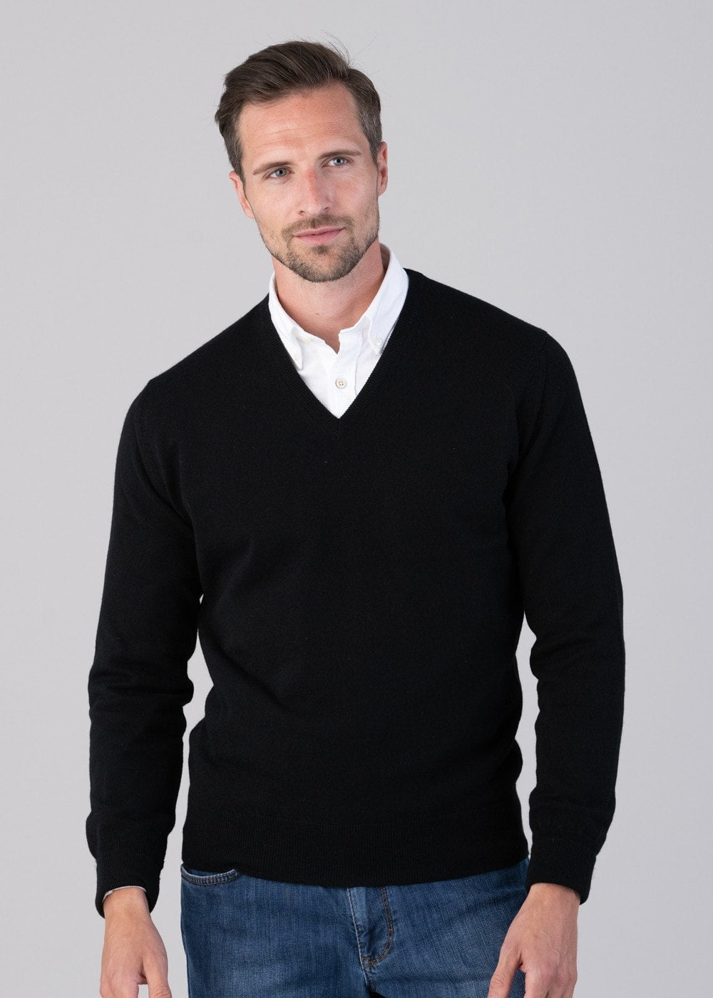 Oxton 1 Ply Cashmere V-Neck - Black - 1