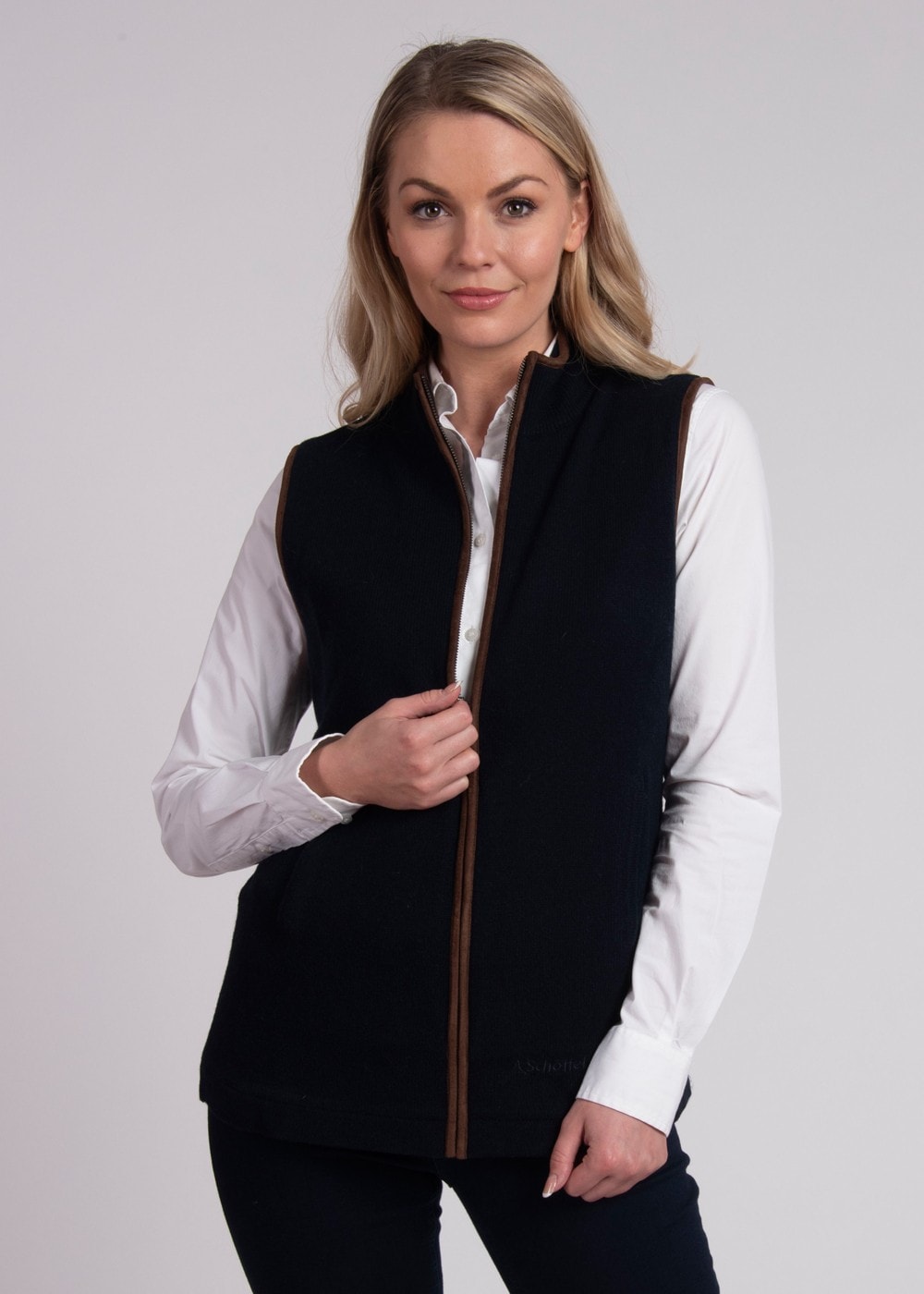 Lambswool Aerobloc Gilet - Navy - 1