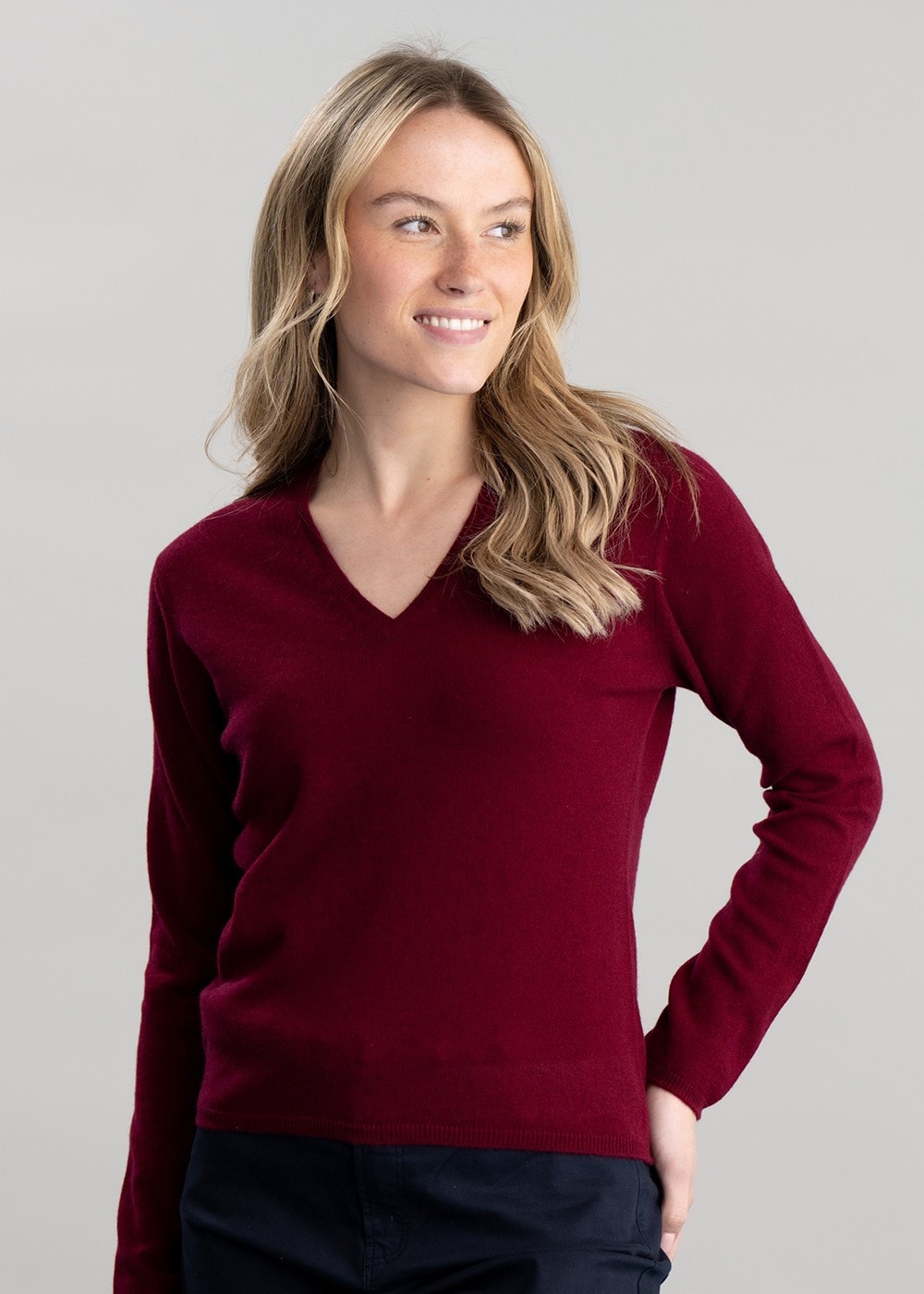 Millie Cashmere Vee Neck - Claret - 4