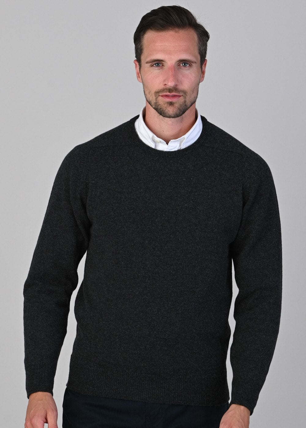 Leven 2 Ply Lambswool Crew Neck - Charcoal - 2