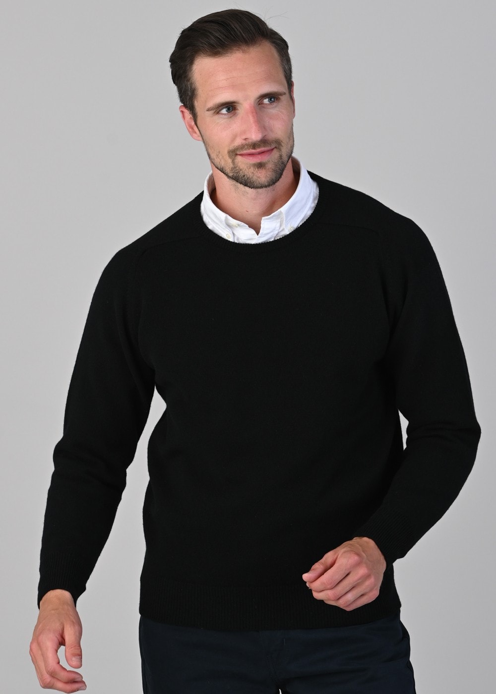 Leven 2 Ply Lambswool Crew Neck - Black - 4