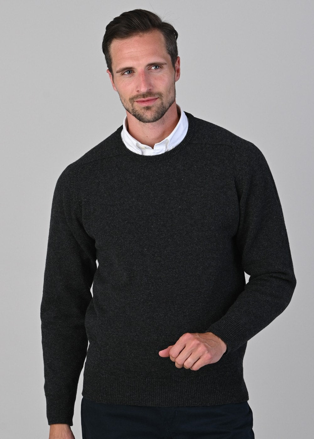 Leven 2 Ply Lambswool Crew Neck - Charcoal - 4