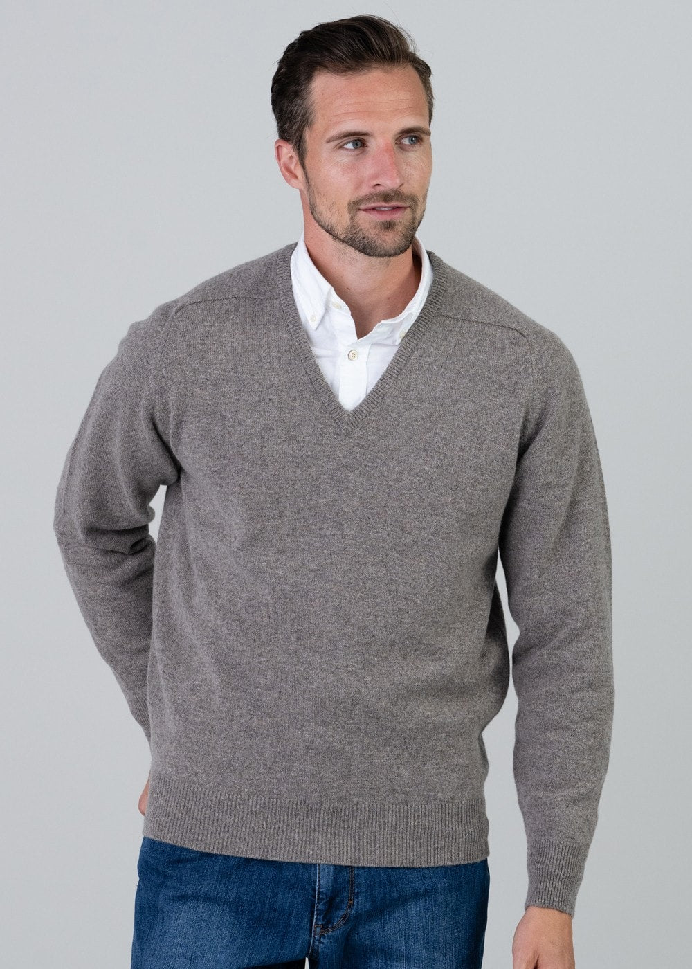 Leven 2 Ply Lambswool V-Neck - Vole - 3