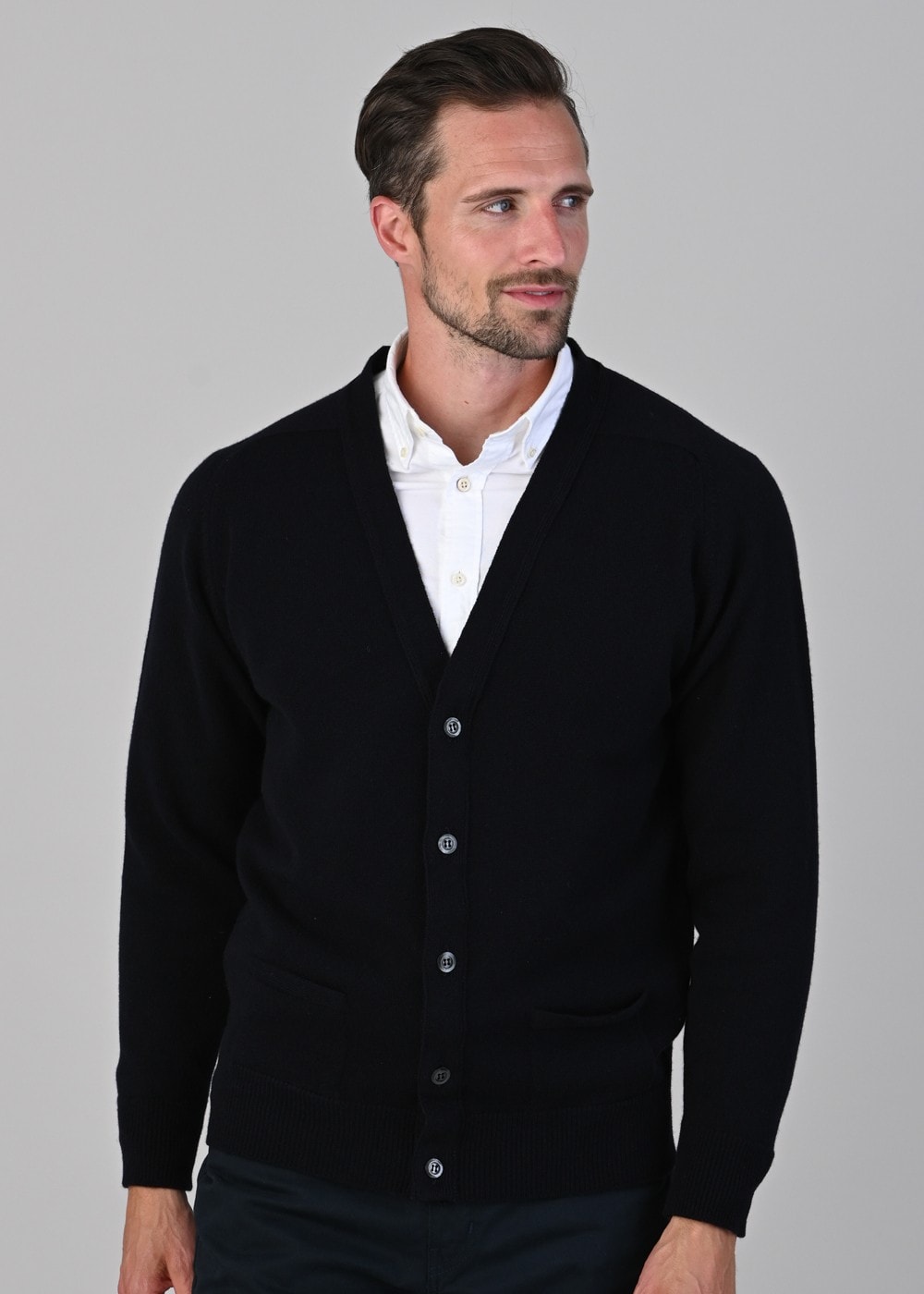 Leven 2 Ply Lambswool Cardigan - Navy - 3