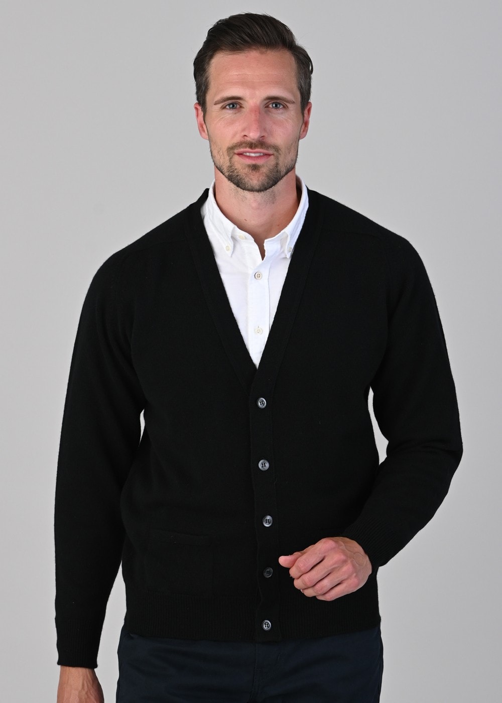 Leven 2 Ply Lambswool Cardigan - Black - 4