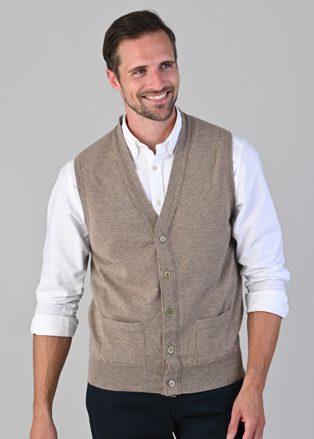 Oxton 1 Ply Cashmere Waistcoat - Dark Natural - 3