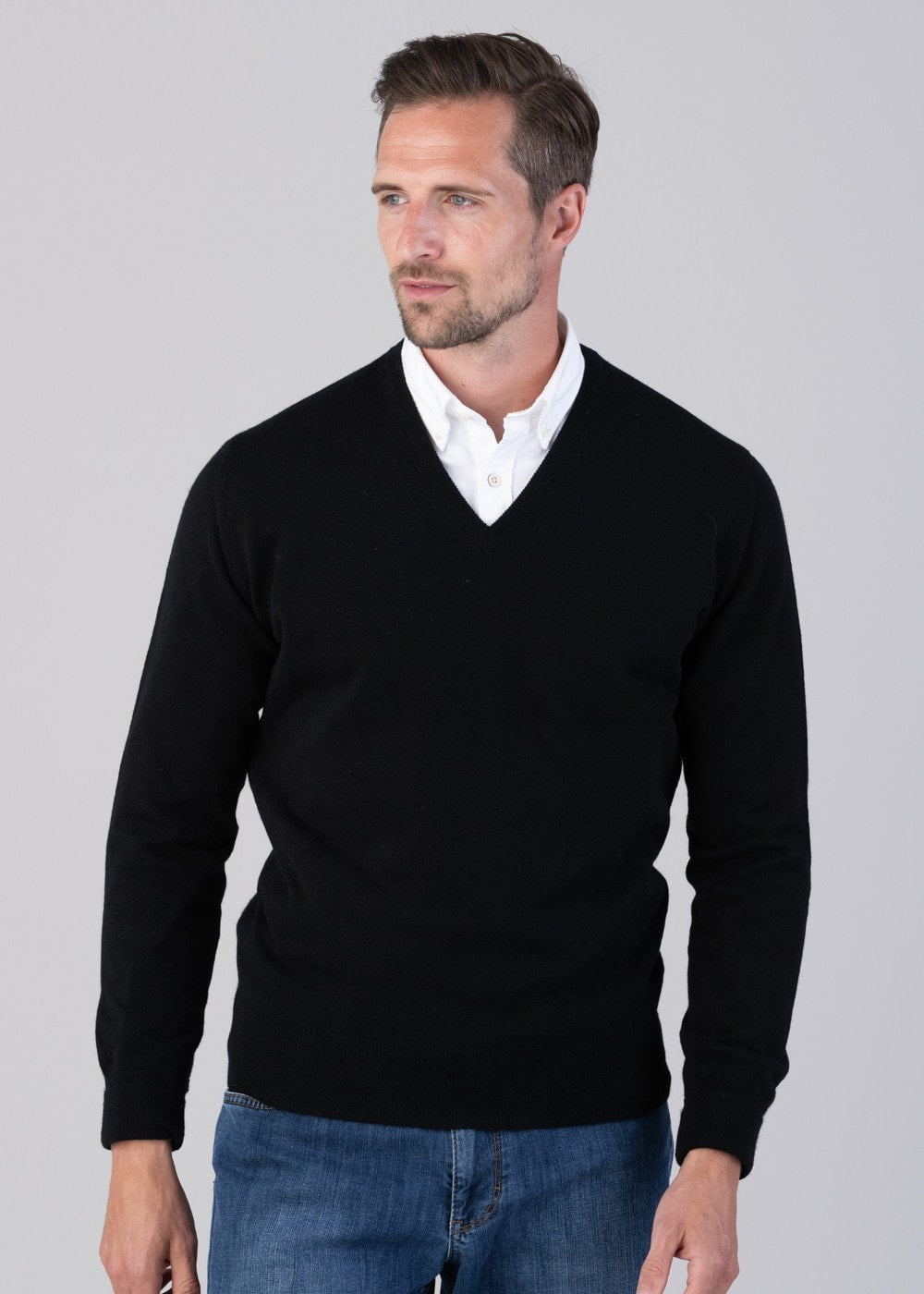 Oxton 1 Ply Cashmere V-Neck - Black - 3