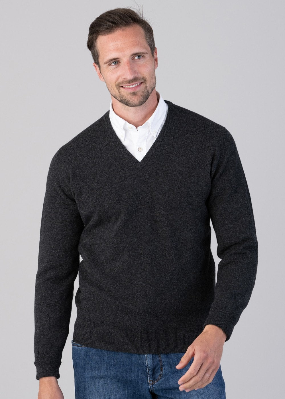 Oxton 1 Ply Cashmere V-Neck - Charcoal - 4