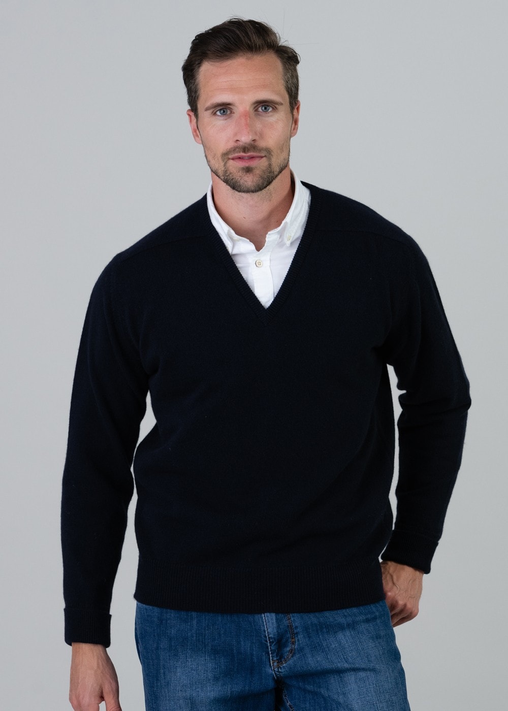 Melrose 2 Ply Cashmere V-Neck - Navy - 4