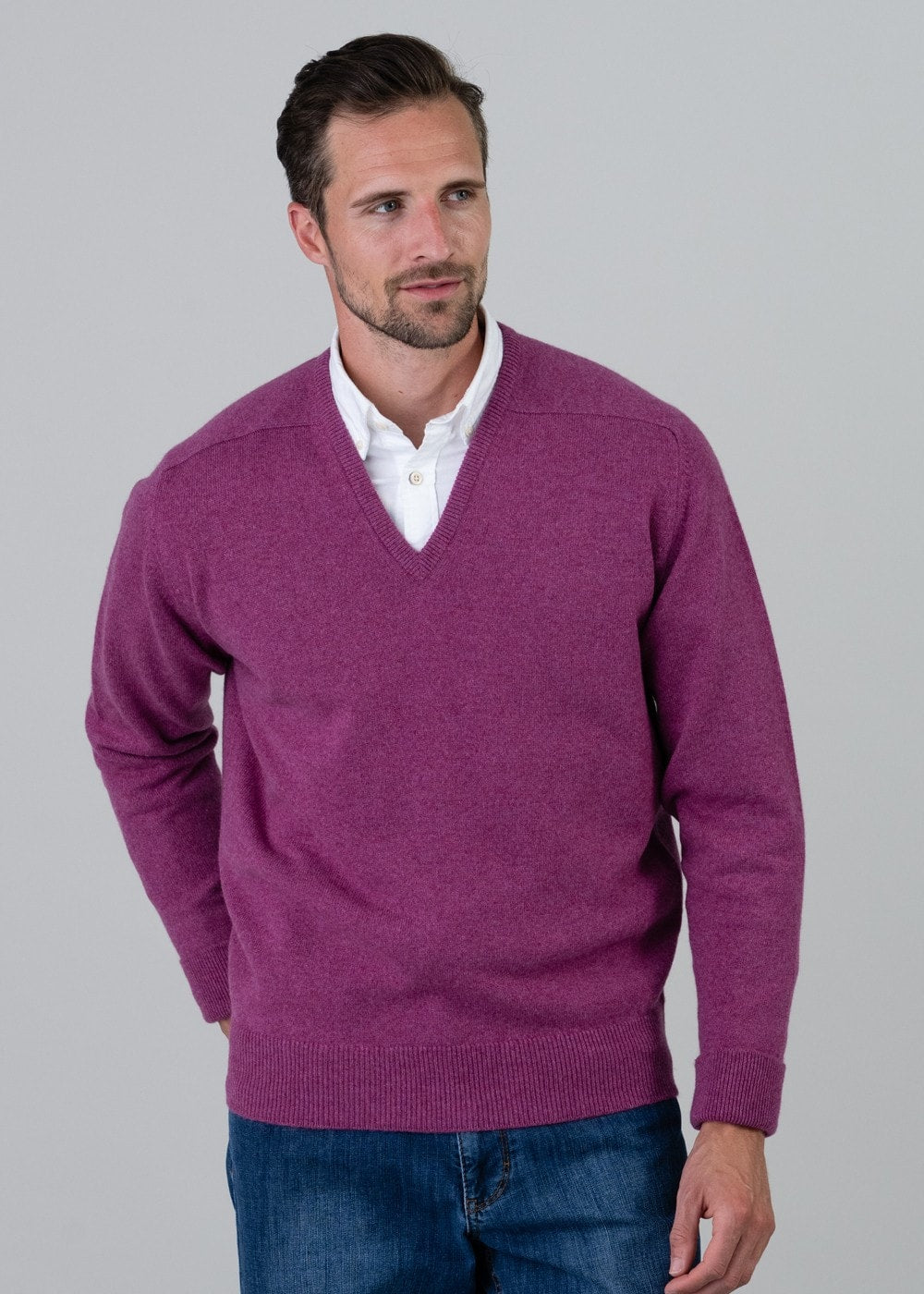 Melrose 2 Ply Cashmere V-Neck - Loganberry - 4