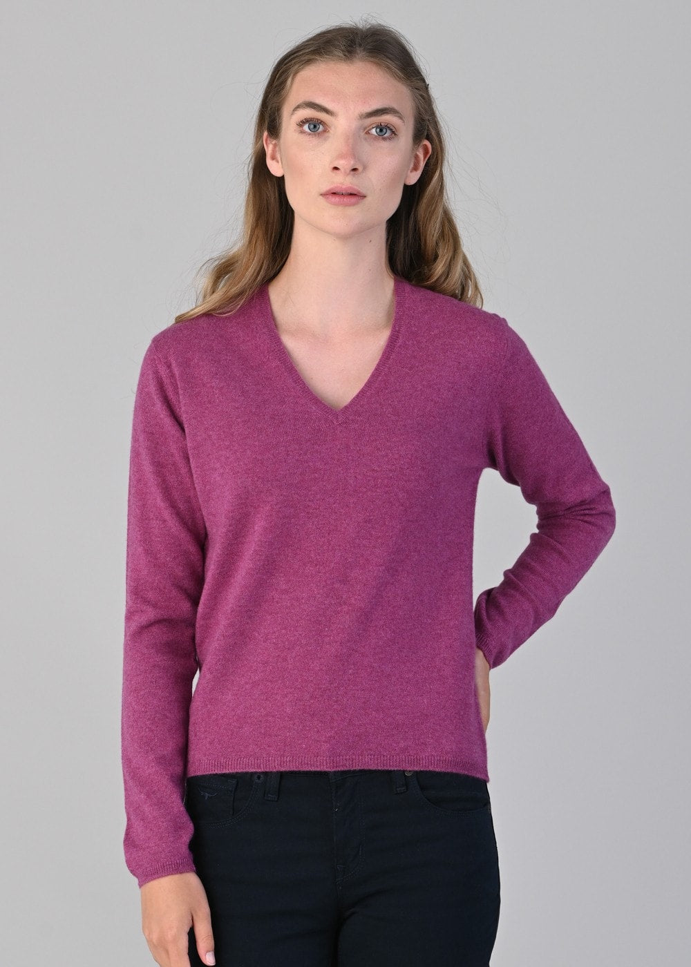 Millie Cashmere Vee Neck - Loganberry - 3