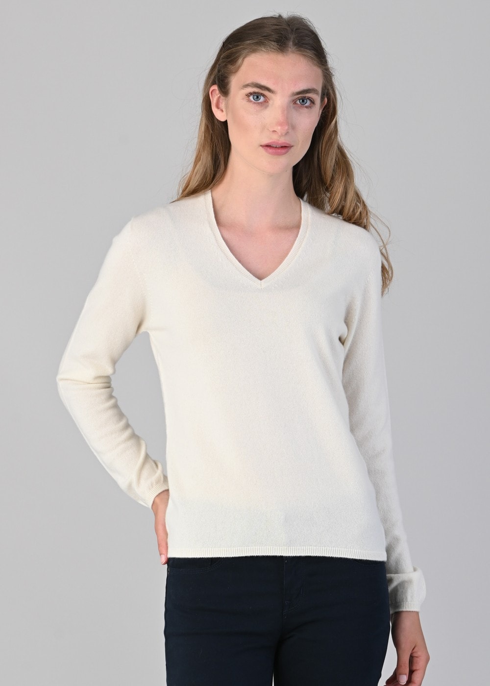 Millie Cashmere Vee Neck - White Undyed - 3