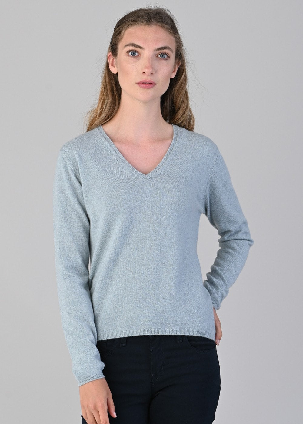 Millie Cashmere Vee Neck - Harr - 3