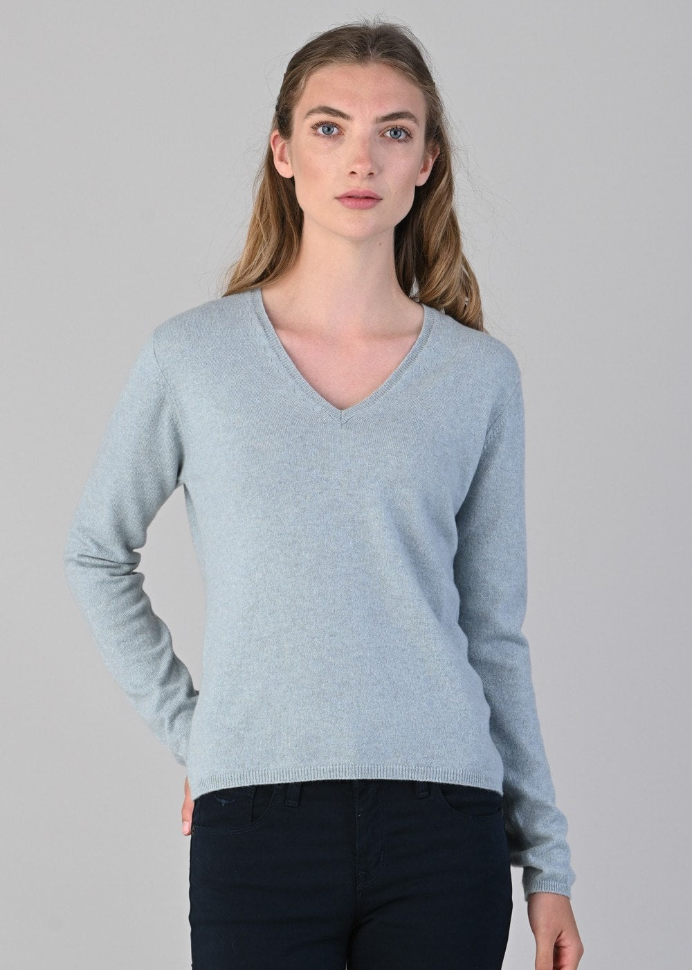 Millie Cashmere Vee Neck - Harr - 5