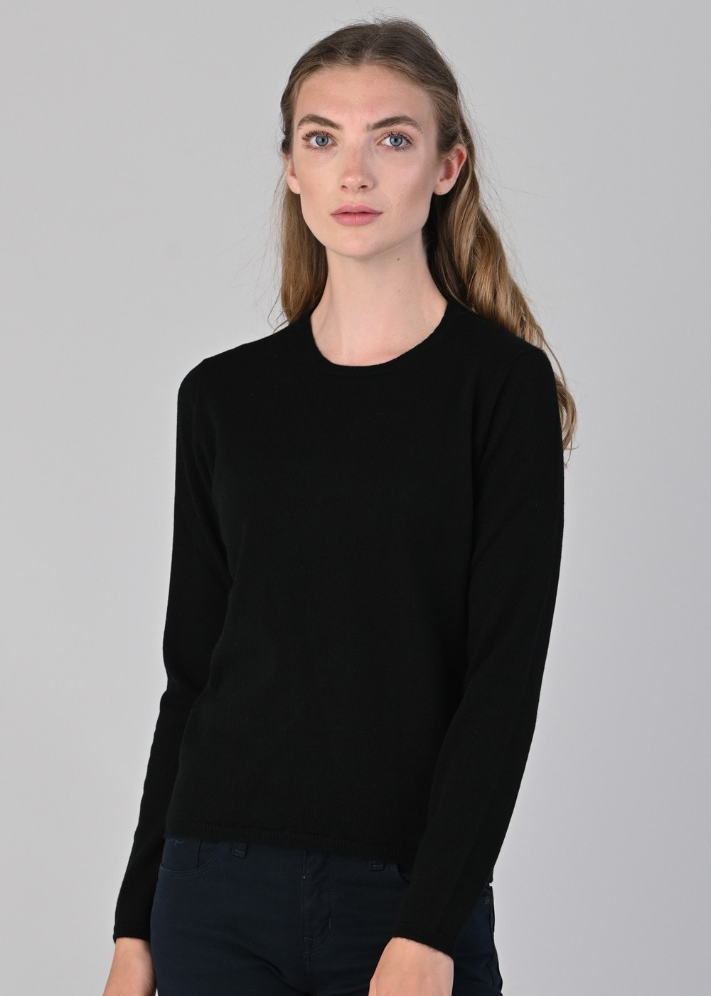 Millie Cashmere Crew Neck - Black - 2