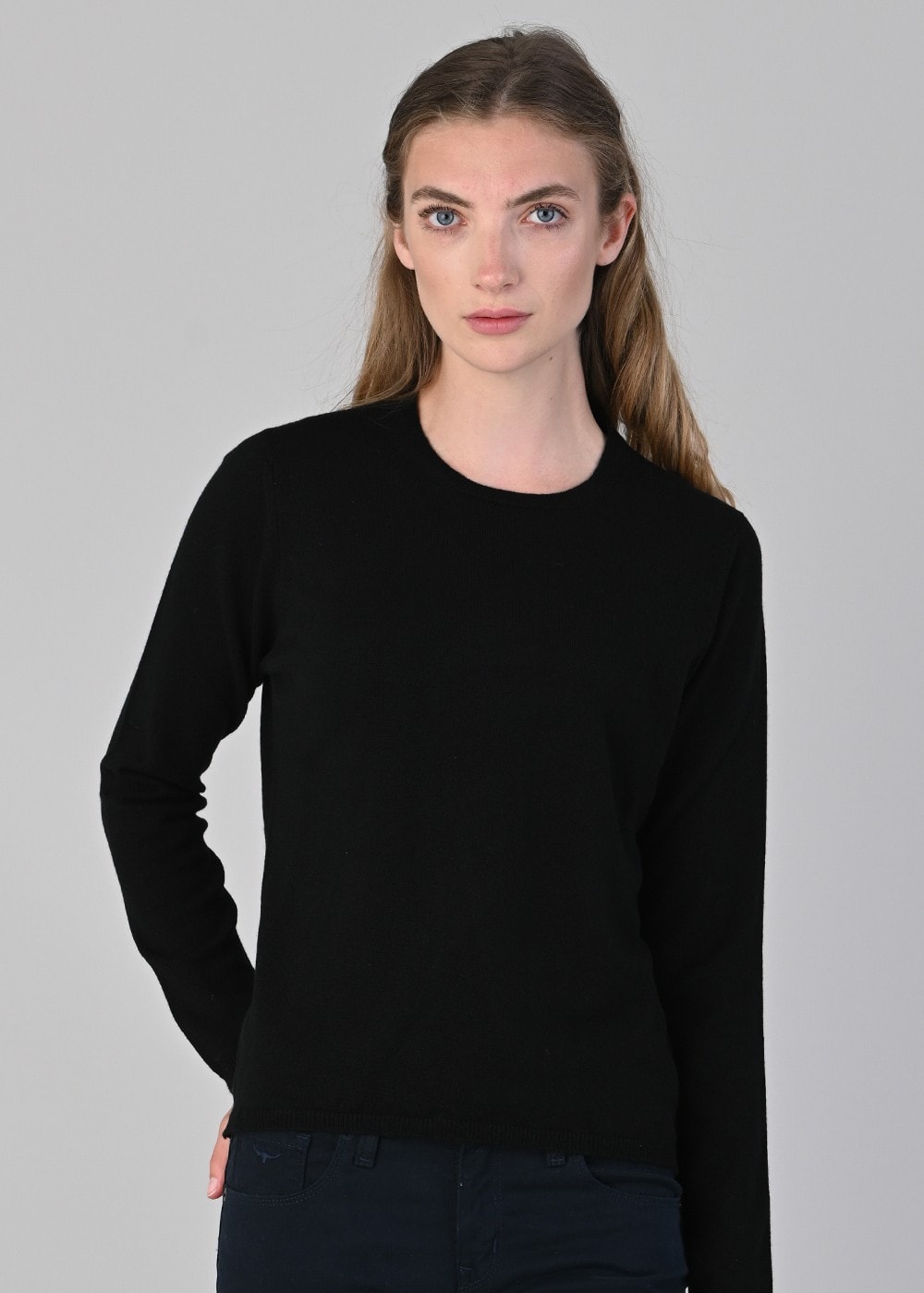 Millie Cashmere Crew Neck - Black - 3