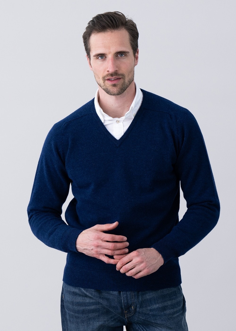 Leven 2 Ply Lambswool V-Neck - Regatta - 1