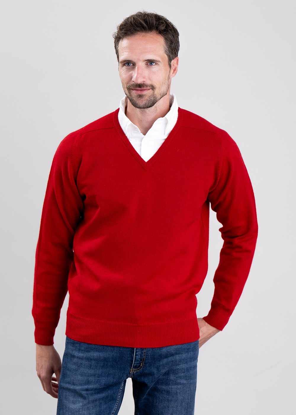 Leven 2 Ply Lambswool V-Neck - Dubonnet - 3