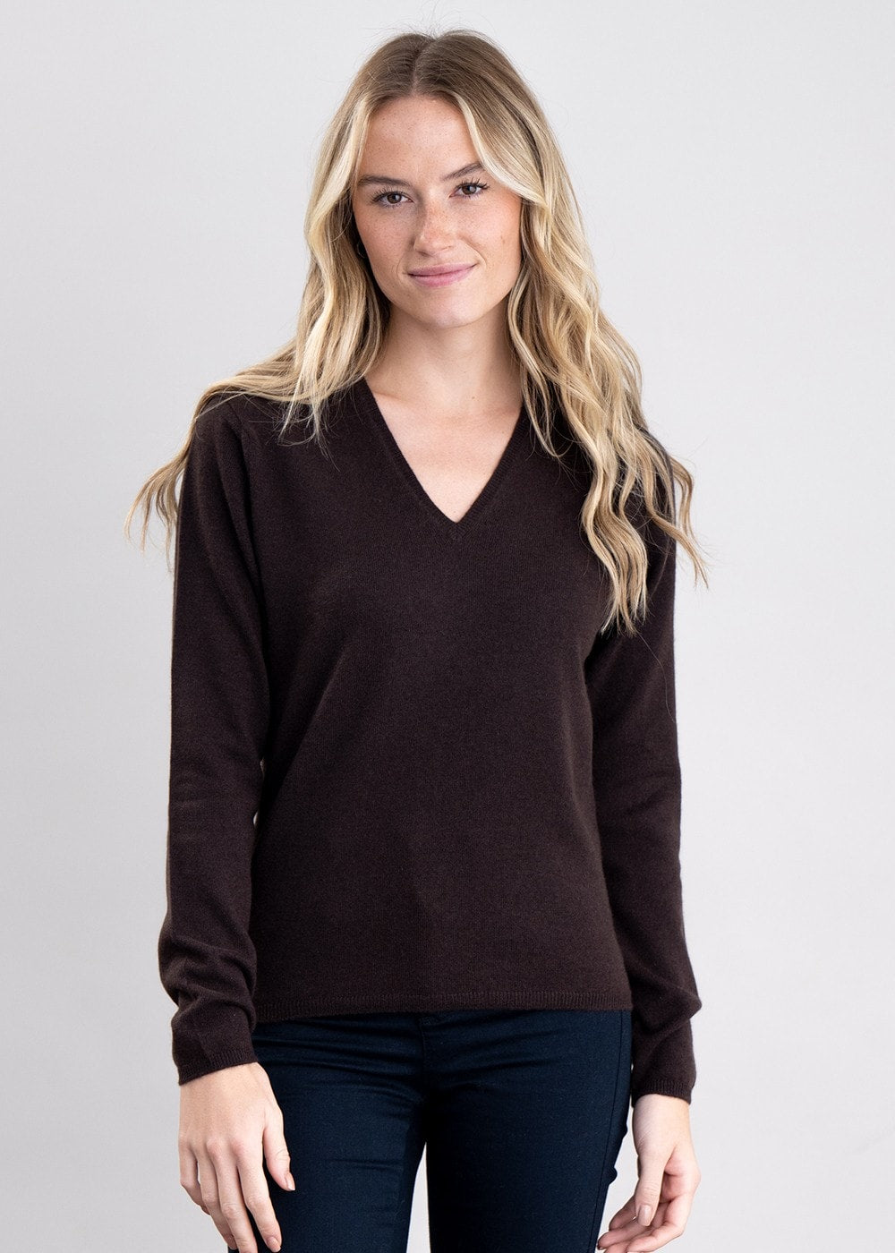 Millie Cashmere Vee Neck - Ebony - 2