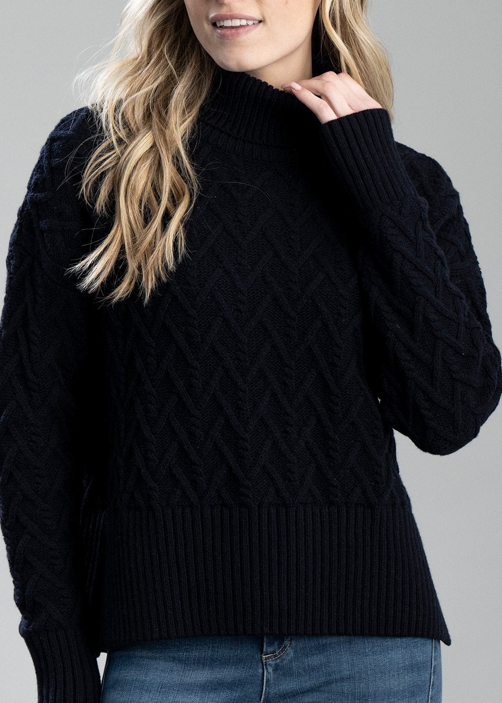 Clarence Knitted Jumper - Navy - 4