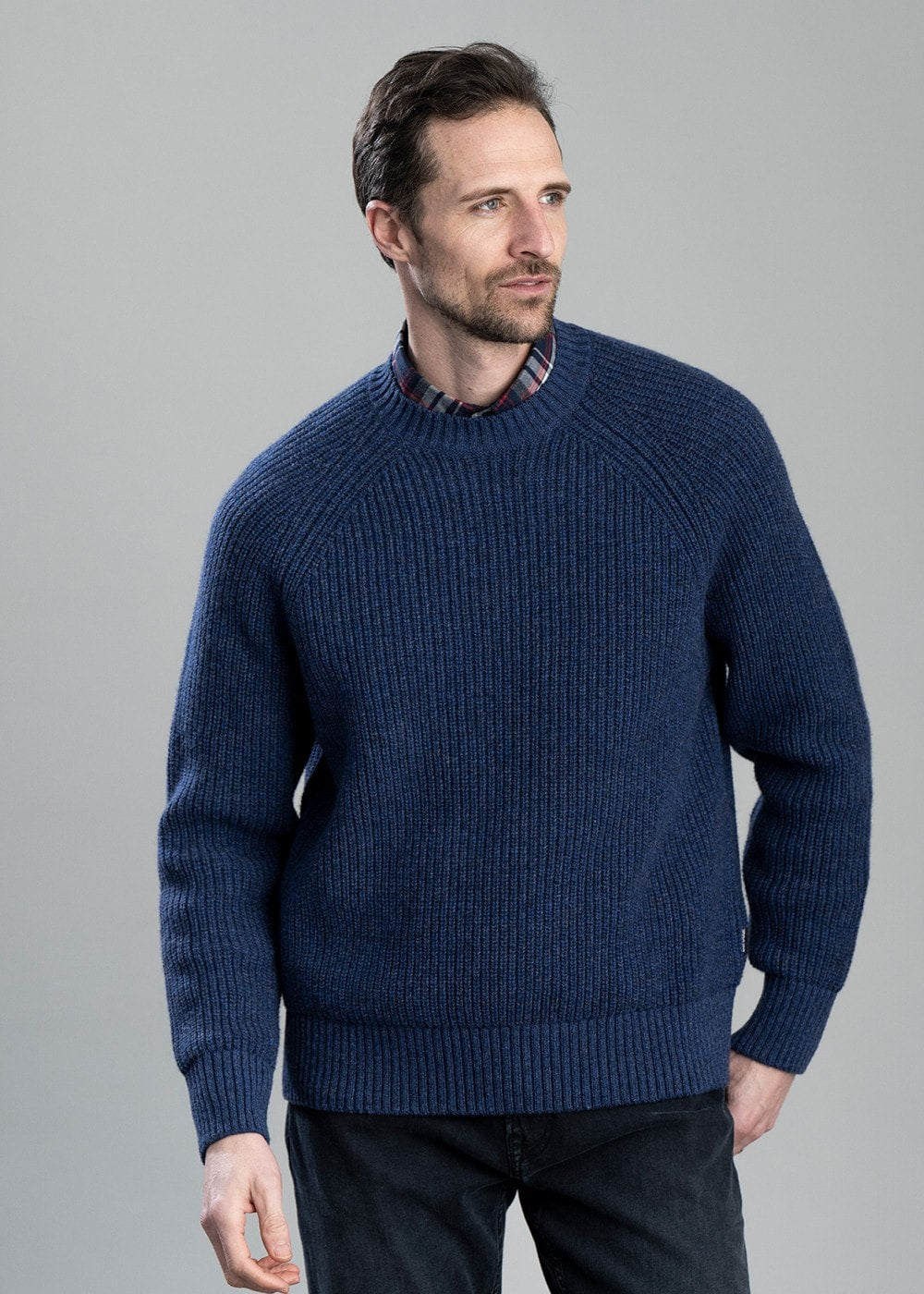 Griffiths Relaxed Crew Neck Sweater - Navy - 4