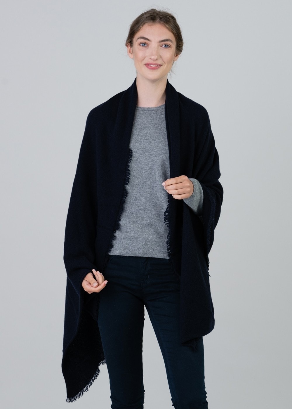 Poppy Cashmere Wrap - Navy - 4