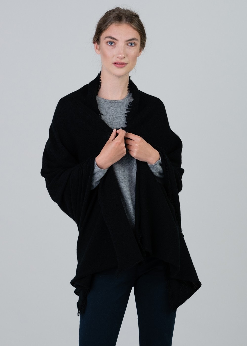 Poppy Cashmere Wrap - Black - 3