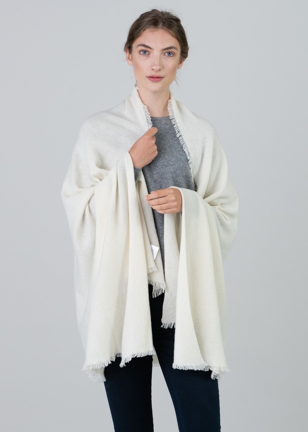 Poppy Cashmere Wrap - White Undyed - 4