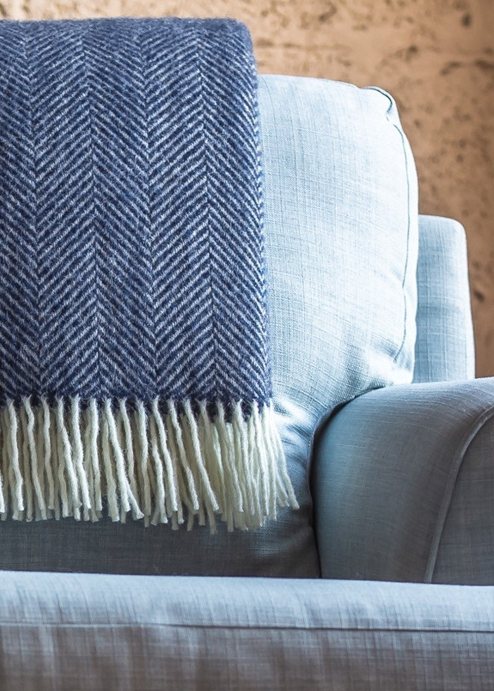 Fortrose Fishbone Throw - Navy - 1