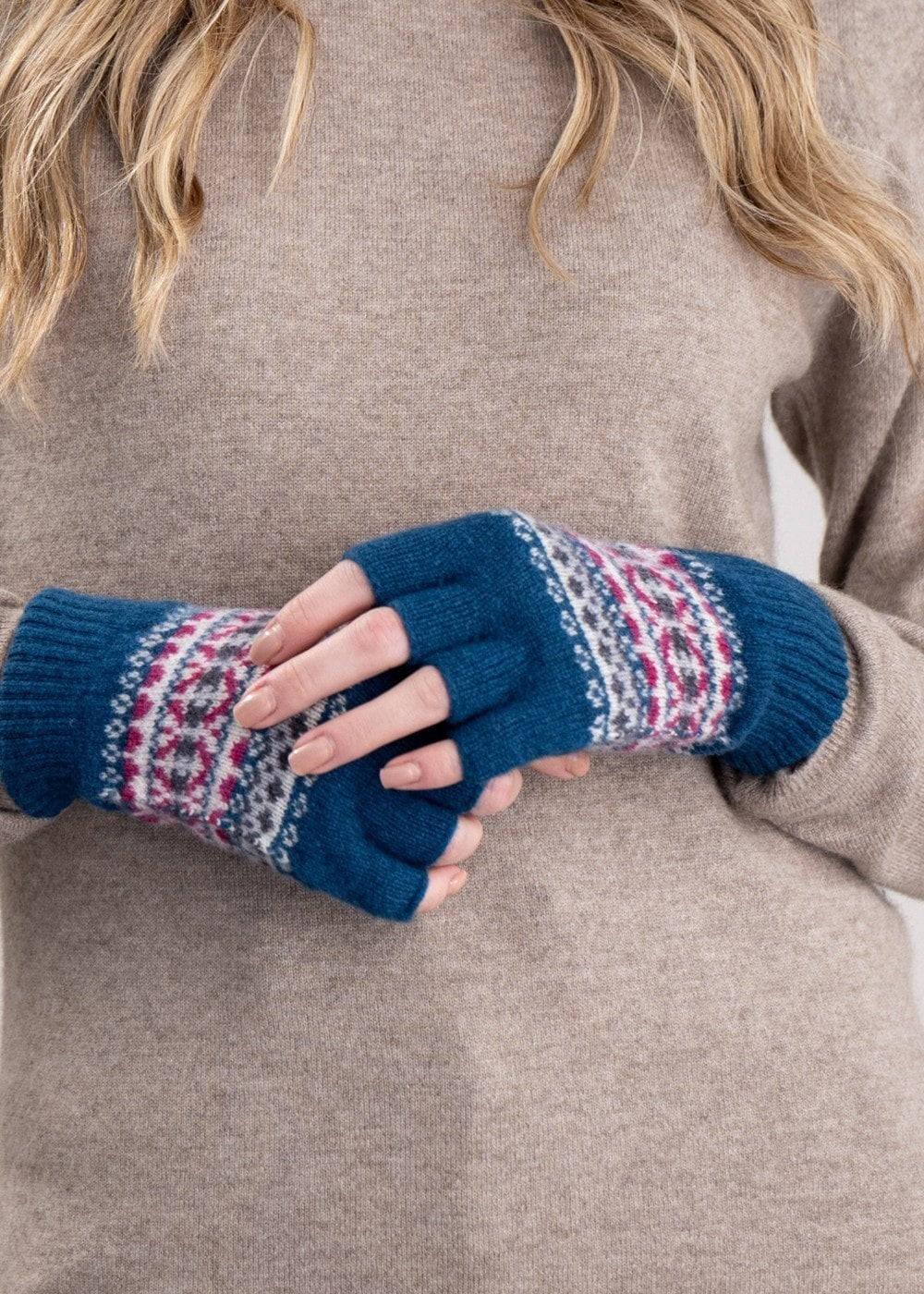 Alba Lambswool Fingerless Gloves - Peacock - 2