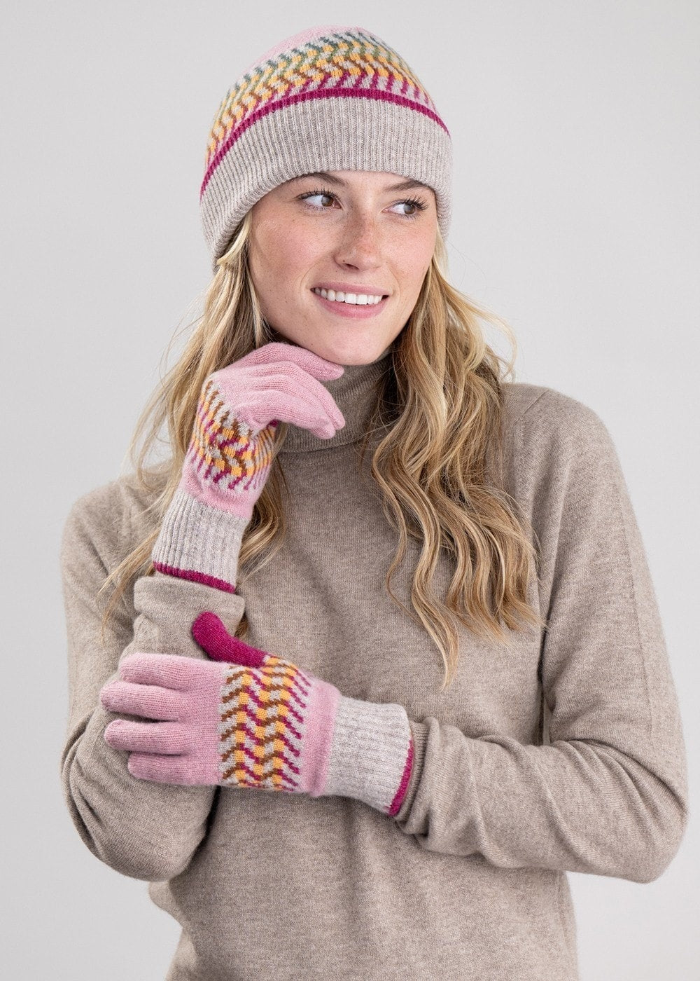 Cora Lambswool Beanie - Rose Beige - 4