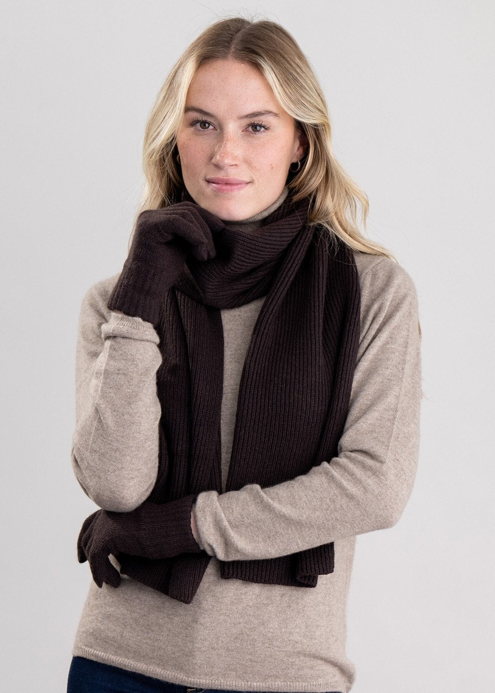 Cashmere Ribbed Scarf - Ebony - 1