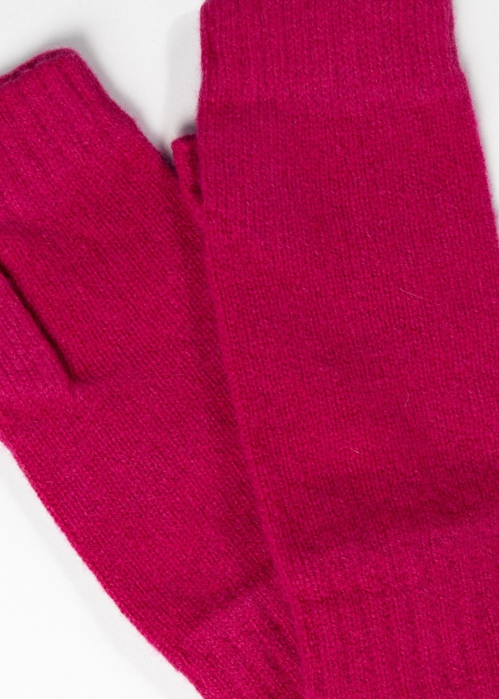 Fliss Lambswool Fingerless Mittens - Cranberry - 3