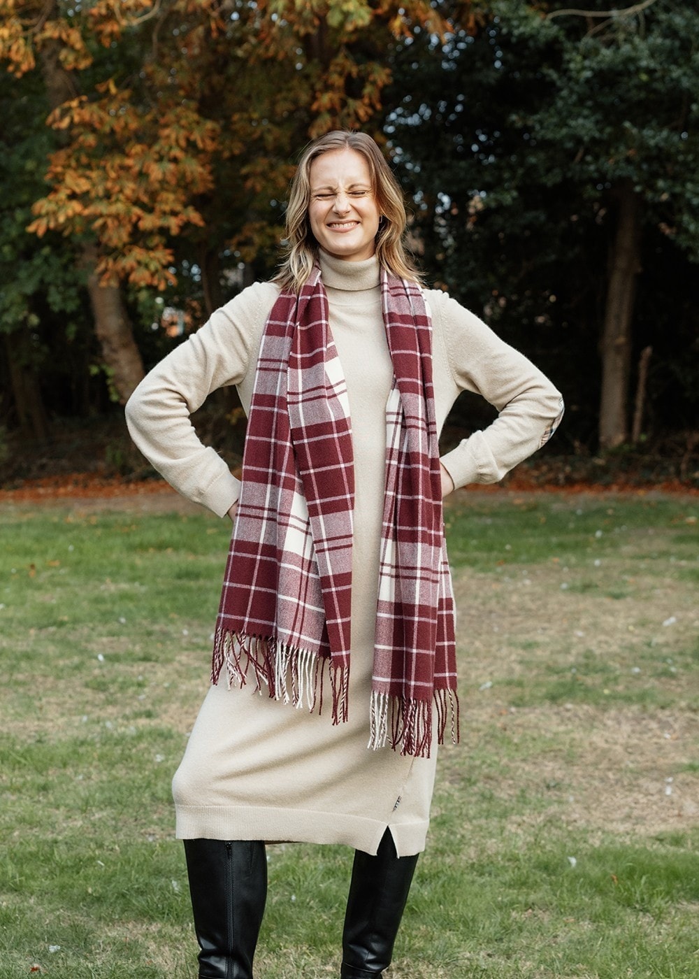 Hailes Tartan Scarf AW24 - Cabernet - 2