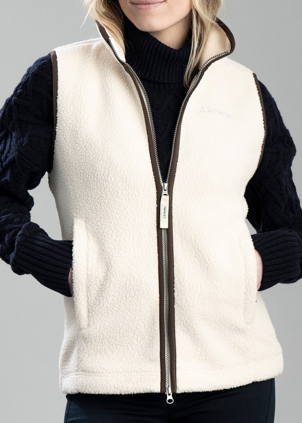 Lyndon Retro Fleece Gilet AW24 - Ecru - 5