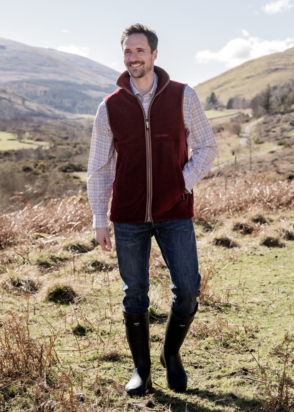 Oakham Fleece Gilet - Claret - 2