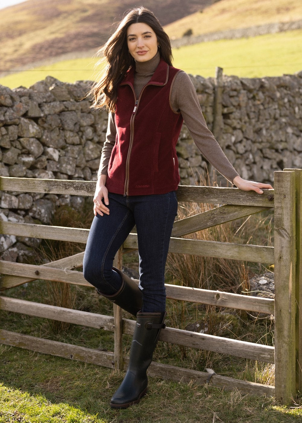 Lyndon Fleece Gilet - Claret - 2