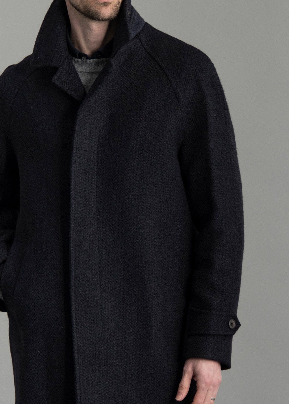 Erne Raglan Coat AW24 - Navy Herringbone - 5