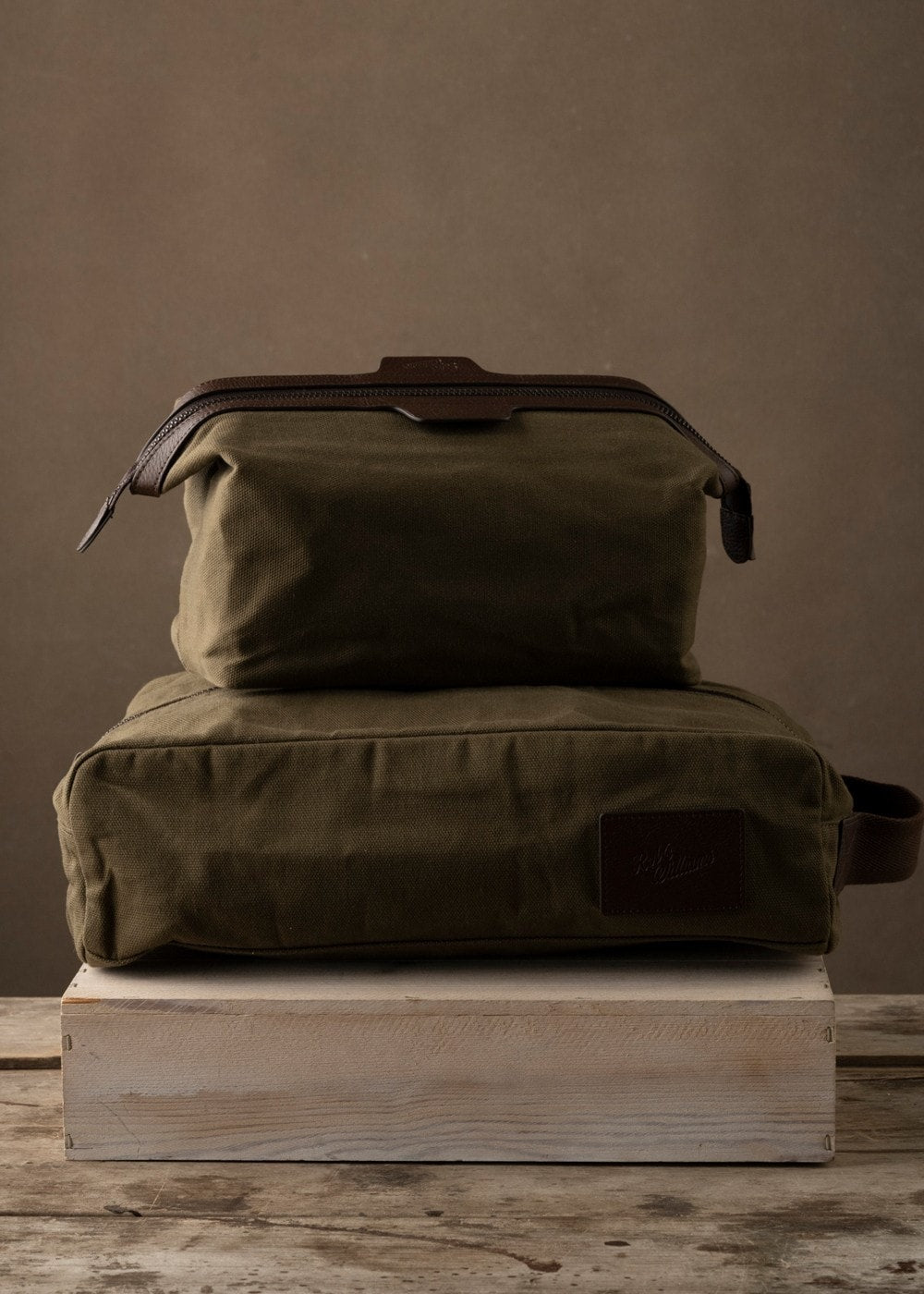 Barrenjoey Wash Bag AW24 - Khaki Brown - 1