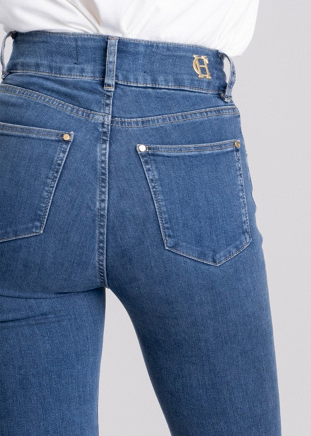 High Rise Flared Jeans - Denim - 4